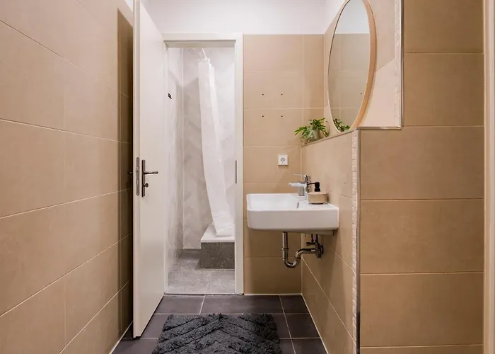 Apartament Jomi - Privates Beim Ku'damm Berlin