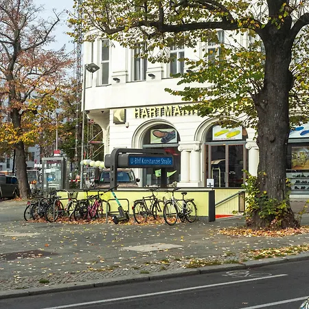 Jomi - Privates Beim Ku'damm